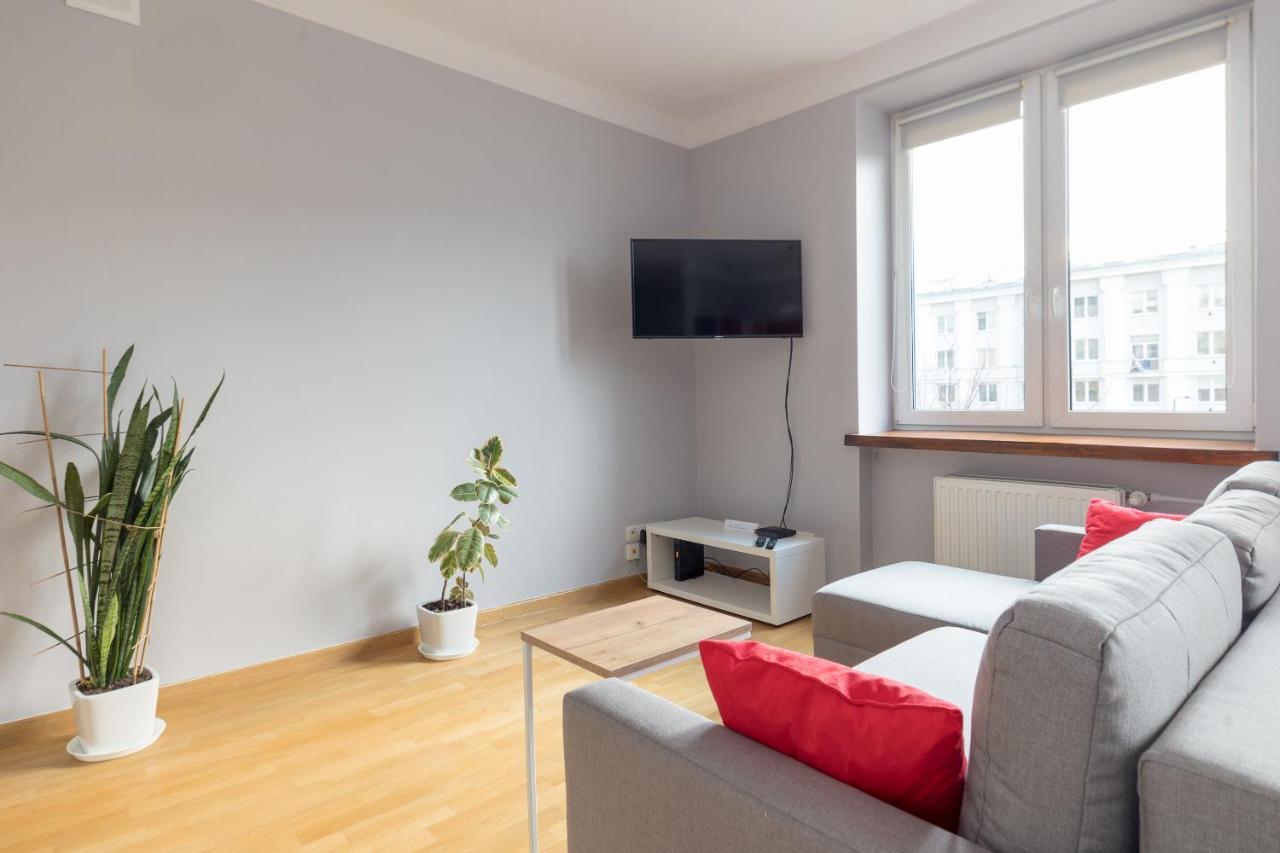Metro Raclawicka Red Apartment Варшава Экстерьер фото