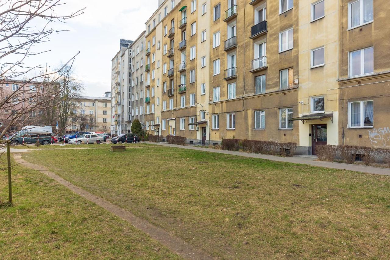 Metro Raclawicka Red Apartment Варшава Экстерьер фото